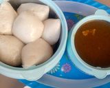 A picture of step 6 of Tuwon shinkafa with white rice.