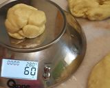 Foto langkah ke 4 dari resep Happy Buns.