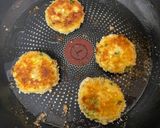पोटॅटो एग कबाब (potato egg kabab recipe in marathi) रेसिपी स्टेप 2 फोटो