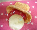 A picture of step 4 of Chopper Onigiri Bento.