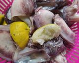 Foto langkah ke 1 dari resep Cumi Hitam Pedas.