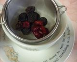 A picture of step 1 of Balsamic Black Tea with Dried Fruit.
