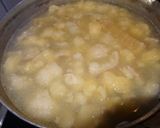 A picture of step 6 of Lightly Flavored! Hakata-style Motsunabe (Offal Hot Pot) with Soy Sauce Based Soup.