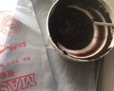 A picture of step 2 of Oreo chocolate chips.