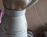 A picture of step 1 of Banana oats smoothie.