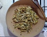 Foto del passaggio 5 della ricetta Torta sfoglia di carciofi e ricotta