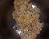 A picture of step 2 of Cauliflower Kulad Kulfi.