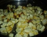 A picture of step 4 of Matar paneer.