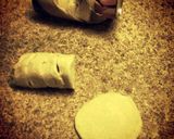 A picture of step 4 of Easy Mini Pear Pies.