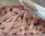 Foto del paso 1 de la receta: 🍗 Chicken Fingers - deditos de pollo crocantes! - Dos versiones 🍗