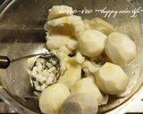 A picture of step 2 of For Bento and Beer Snacks Taro Root Isobe Mochi.