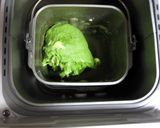 A picture of step 2 of Matcha Petit Anpan.