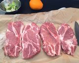 A picture of step 1 of Stewed Pork Ribs in White Wine.