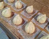 Foto langkah ke 5 dari resep Bakpao Buah Persik.