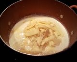 A picture of step 3 of Chicken Tetrazzini.