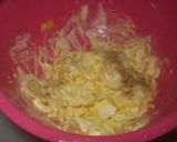 A picture of step 4 of Egg and Onion Mayo Spring Rolls.