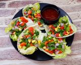 A picture of step 5 of Crunchy Veggie Lettuce Wraps.