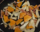 A picture of step 4 of Curry-Flavored Pumpkin & Bacon Garlic-Butter Stir-Fry.