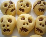 A picture of step 3 of 3D Skull Cookies for Halloween.