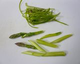 A picture of step 2 of Curry Shrimp and Asparagus Stir-fry.
