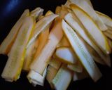 Foto del paso 1 de la receta: Cintas de zanahoria y calabacín amarillo...😜🥒🥕🍝🍜🥗🥙