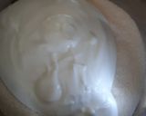 A picture of step 4 of Rose-Rasberry-SemolinaCake.