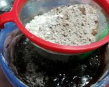 Foto langkah ke 4 dari resep 551. Streusel Banana Brownies.