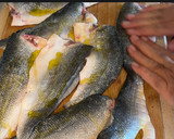 Foto del paso 7 de la receta: Lubina con salsa de curry y coco