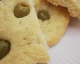 Foto del passaggio 1 della ricetta Focaccia con olive verdi