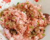 Hình bước làm 4 của món Hoành thánh thịt xá xíu
