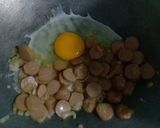 Foto langkah ke 3 dari resep Nasi Goreng Sosis.