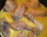 Foto del paso 2 de la receta: Pollo al verdeo con crema y papas al horno
