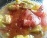Foto del paso 3 de la receta: Salsa de Ají con aguacate... 🌶🥑🍅🌰🥟