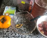 Hình bước làm 1 của món Eatclean / Pudding Sữa Chua Hạt Chia, Quả Hồng và Nho