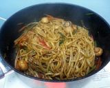 A picture of step 3 of Black Pepper Linguine.