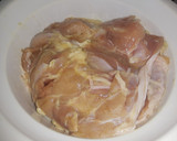 Foto del paso 1 de la receta: Pierna de pollo deshuesada al ajillo en Airfryer