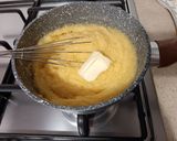 Foto del passaggio 2 della ricetta Sformatini di polenta con cuore filante
