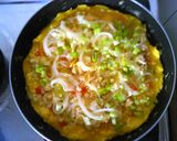 A picture of step 7 of Teriyaki mashed tofu omellete.