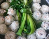 Foto langkah ke 7 dari resep Bakso Rambutan.