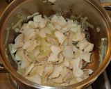A picture of step 4 of Abalone Chupe Pizza.