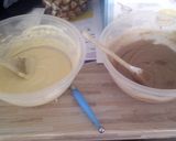 A picture of step 6 of MARBLE CUPCAKES.