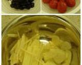 A picture of step 2 of Easy Acqua Pazza with Fish Fillets.
