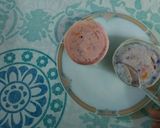 A picture of step 8 of Blue current and strawberry ice cream.