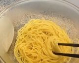 A picture of step 5 of Easy Butter Flavored Natto Pasta.