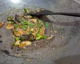 Foto langkah ke 3 dari resep Bihun Goreng Lombok Ijo.