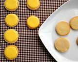 A picture of step 7 of Emoji Cookie's.