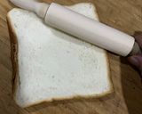 Gambar langkah 3 resipi Roti Sosej Berkeju.