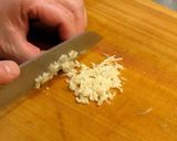 A picture of step 6 of Juicy Chicken Wing Gyoza.