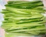 A picture of step 2 of Hiyashi Chuuka (Chilled Chinese-Style Noodles).