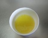 A picture of step 2 of White Peach Rice Flour Cake Made in the Microwave.